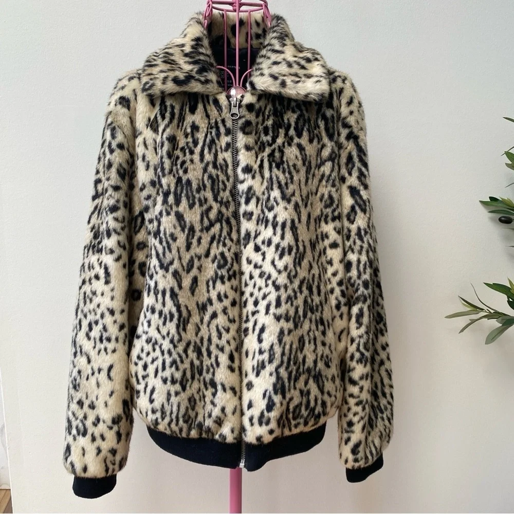 Urban Outfitters Animal Print Bomber Jacket women’s Size Small - Picture 3 of 11